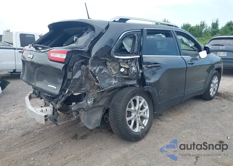 2017 Jeep Cherokee Latitude 4X4 z USA, uszkodzony, nr VIN 1C4PJMCB2HW512805